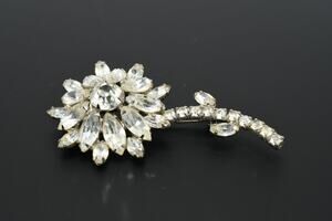 Vintage Clear Rhinestone Flower Brooch 3" Prong Set Silver Tone Pin